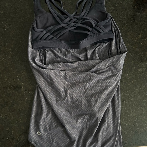 Lulu lemon workout tank top - Picture 4 of 4